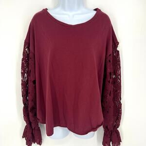 Umgee Womens Burgundy T Shirt Lace Crochet Sleeves Size L NEW